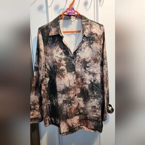 66 E. Luna fleece lined body button up